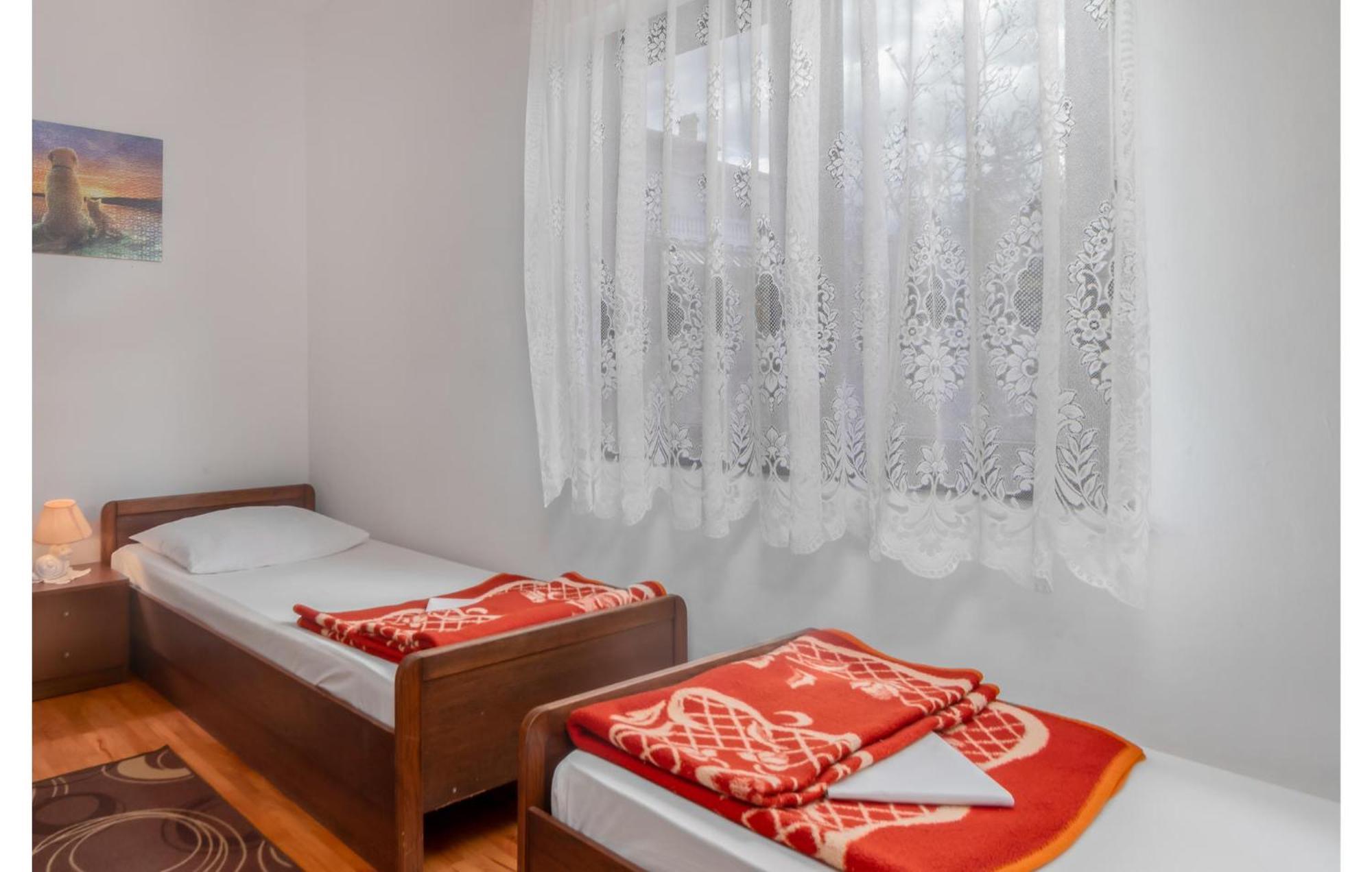 3 Bedroom Awesome Apartment In Novi Vinodolski Exteriér fotografie